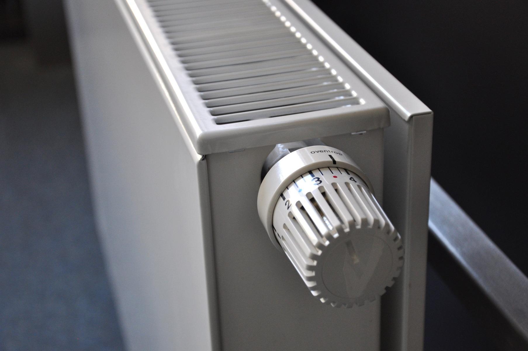 a radiator with a heating dial